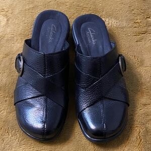 Clarks Artisan black mules